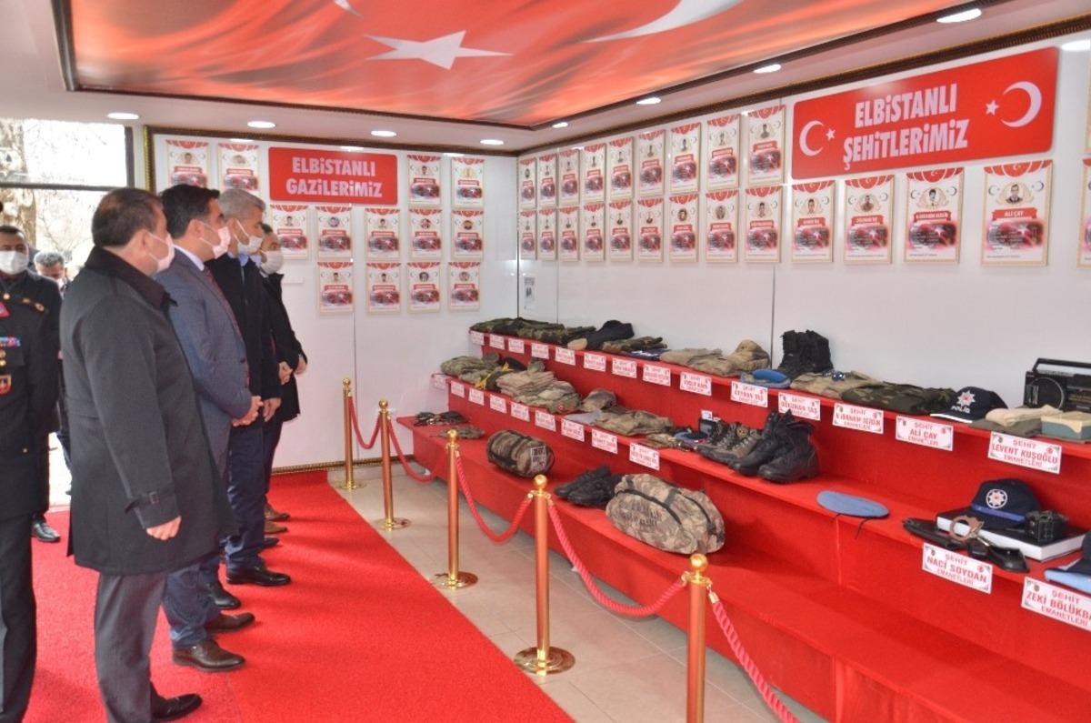 Şehitlerin emanetleri m&uuml;zede sergileniyor