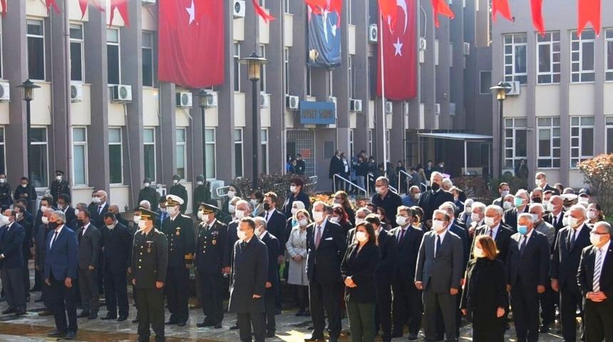 Aydın Ticaret Borsası Meclis Başkanı Erdel, 18 Mart Şehitler Günü törenine katıldı