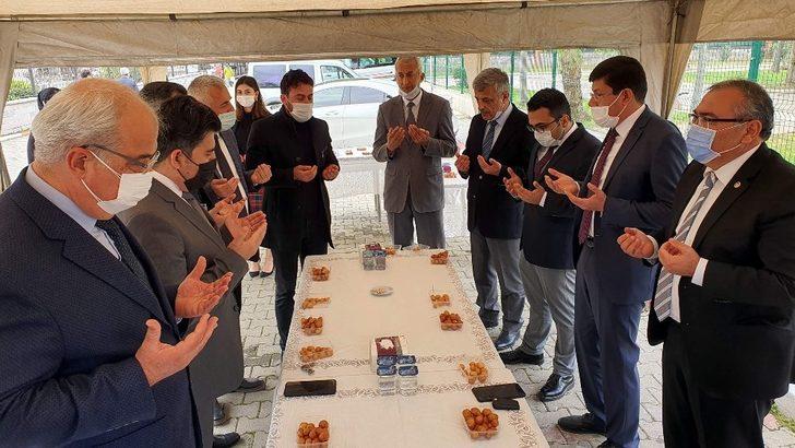 Nazilli Adalet Sarayı’nda şehitler için lokma hayrı yapıldı G3