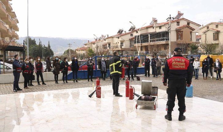 Aydın Büyükşehir İtfaiye ADÜ personeline eğitim verdi G2