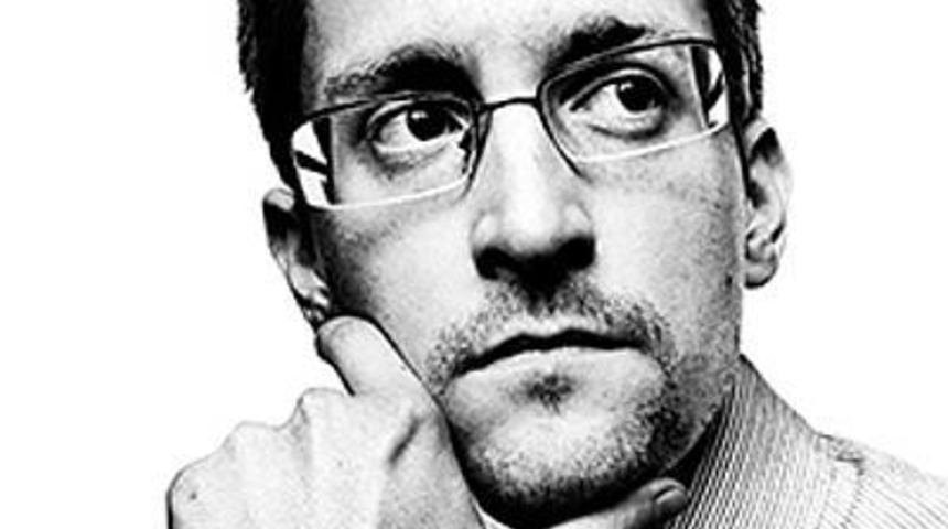 Snowden, Rusya vatandaşı olmak i&ccedil;in başvuru yapacak!
