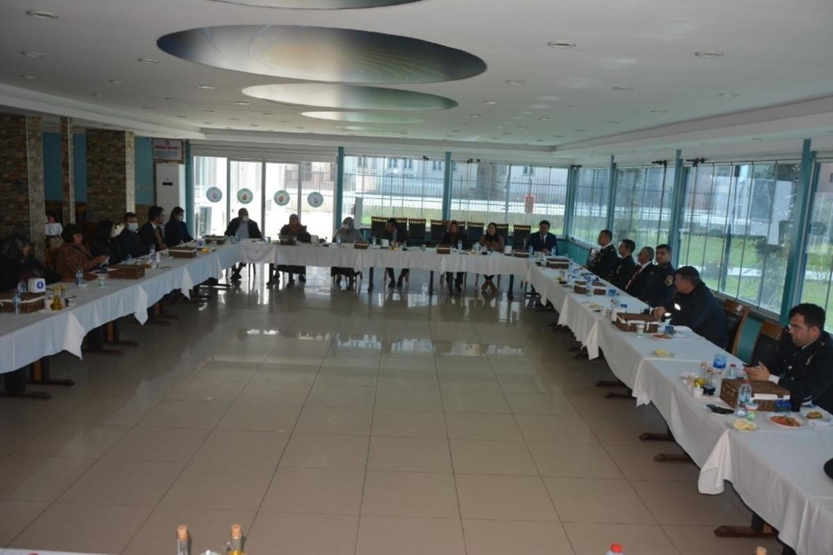 Bozyazı&rsquo;da şehit aileleri onuruna yemek