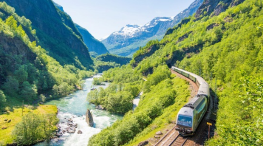 Dünyanın en dik yamaçlarından geçerek şirin balıkçı köyüne varan inanılmaz bir yolculuk: Flam Treni