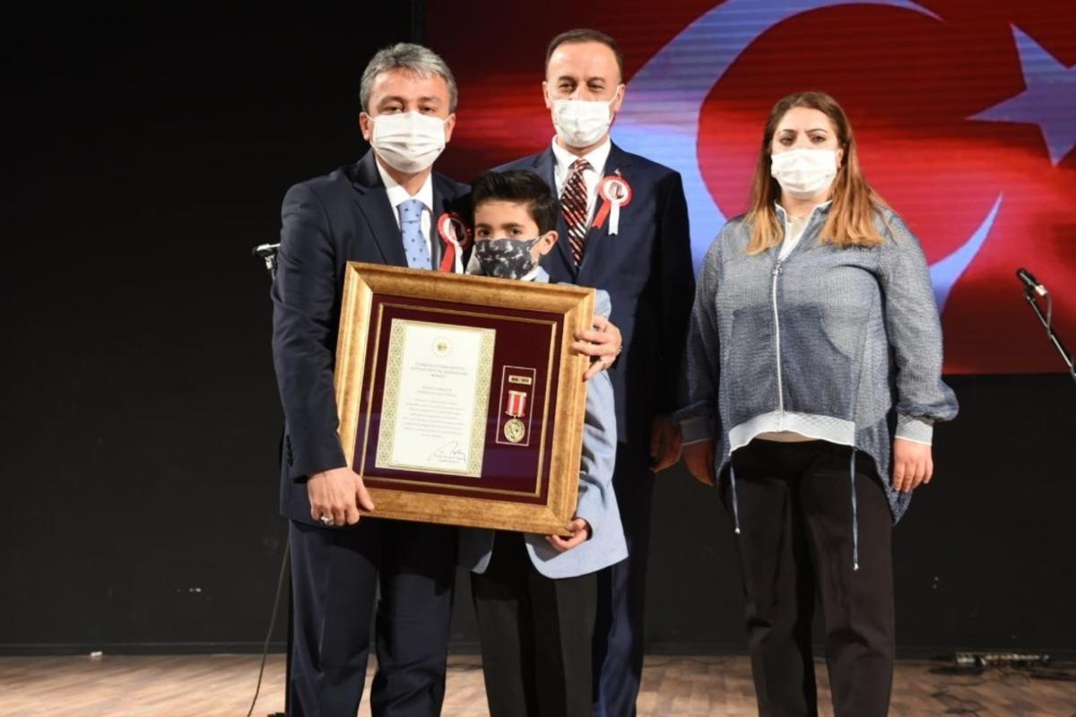 Vali Erin, "Milletimizin &ccedil;ıkarlarının olduğu her yerdeyiz"