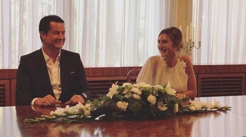 İşte an an yılın d&uuml;ğ&uuml;n&uuml;: Şeyma Şubaşı ile Acun Ilıcalı evlendi!