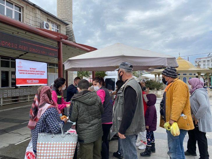 Germencik Belediyesi şehitler için lokma hayrı yaptı G3
