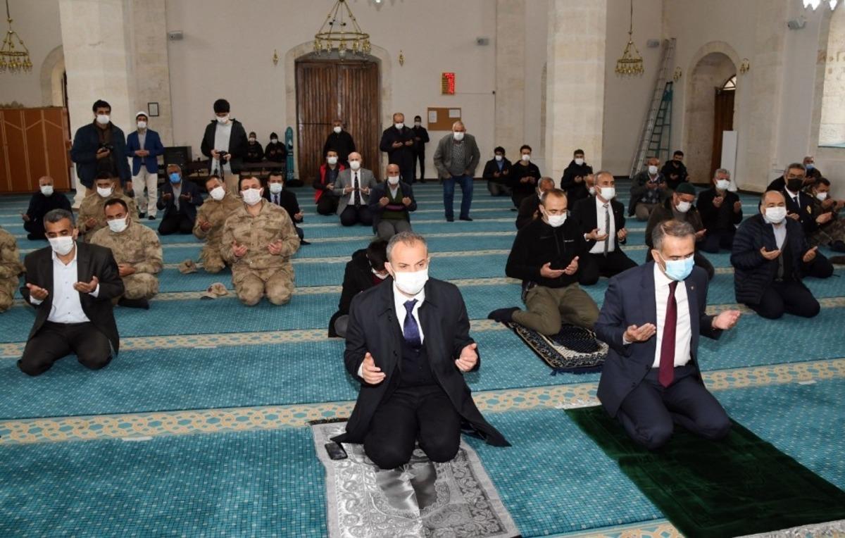 &Ccedil;anakkale şehitleri i&ccedil;in mevlidi şerif okutuldu