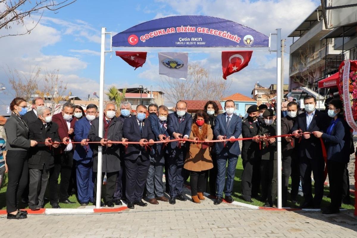 Şehit Onur Karakaya Parkı dualarla a&ccedil;ıldı