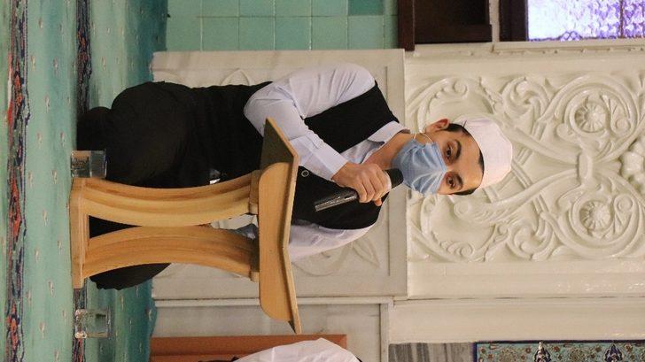 İlahiler sesleri şehitler için yükseldi G4