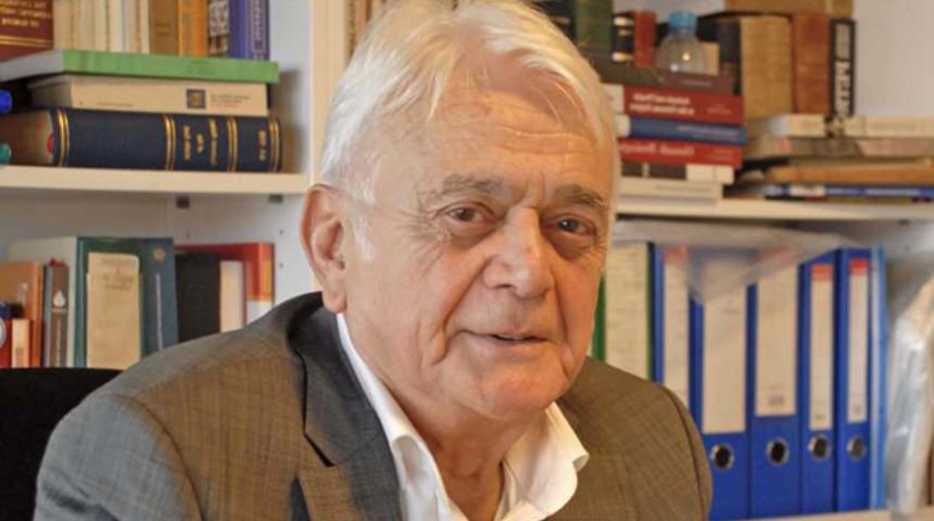 Tarihçi Mehmet Genç hayatını kaybetti