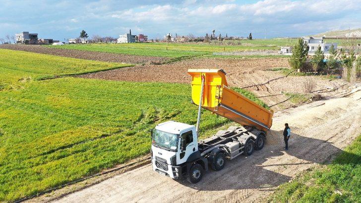 Karaköprü kırsalında yollar yenileniyor G4