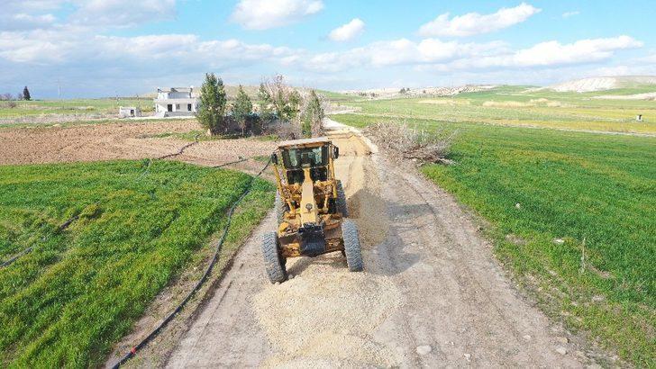 Karaköprü kırsalında yollar yenileniyor G5