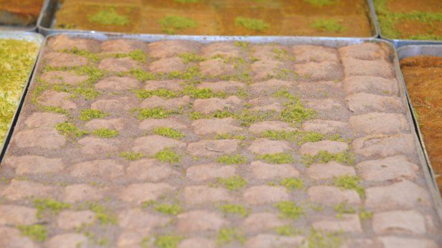 Soğuk baklava siyaset, sanat ve spor dünyasının vazgeçilmezi! 'Talebe biz de şaşırıyoruz'