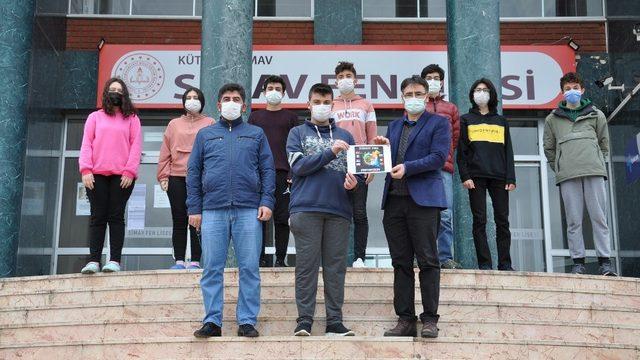 Simav Fen Lisesi’nin logo başarısı