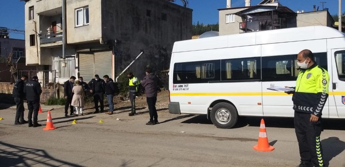 Servis aracının &ccedil;arptığı &ouml;ğrenci hayatını kaybetti