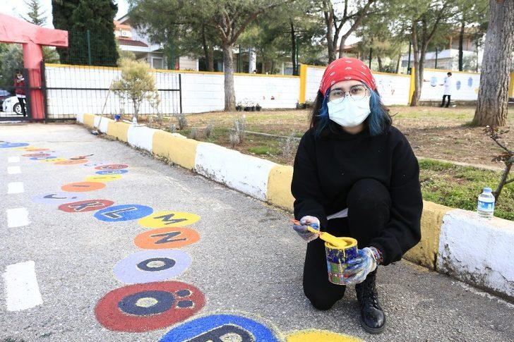 Geleceğe Değer projesi ile çocukların mutluluğuna ortak oldular G4