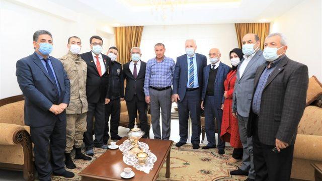 Güder’den şehit ailesine anlamlı ziyaret
