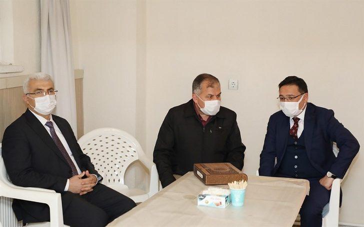 Bakan Soylu şehit babası ile telefonda görüştü G3