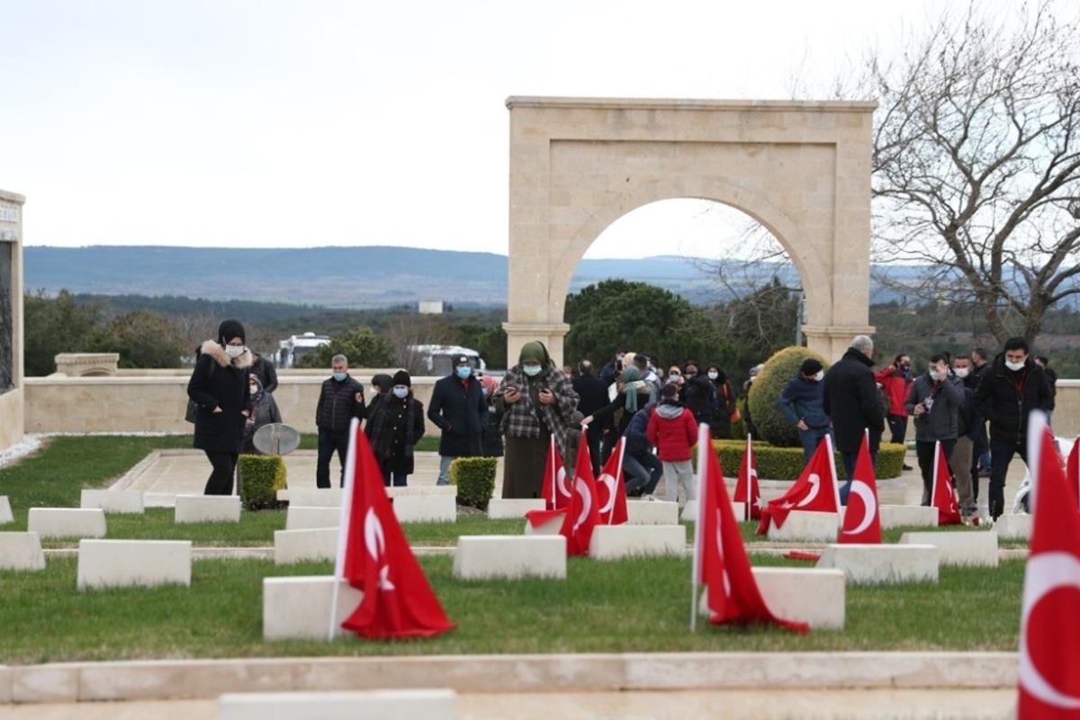 &Ccedil;anakkale&rsquo;den d&ouml;nen şehit ailelerinden Başkan&rsquo;a teşekk&uuml;r