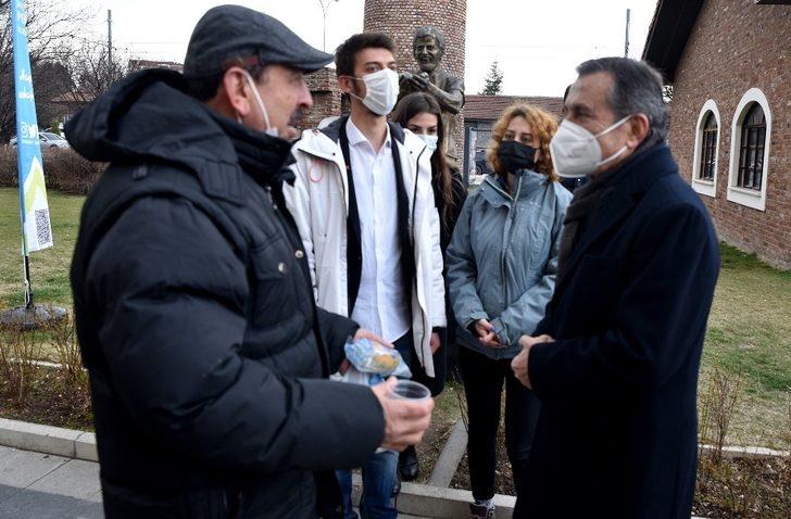 Tepebaşı’ndan hoşaf ve ekmek ikramı G4