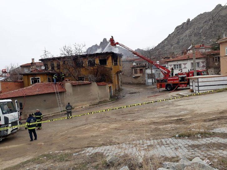 Sivrihisar’da ev yangını, 1 ölü G3