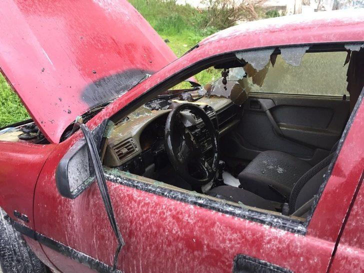 Aydın’da park halindeki otomobil alev aldı G5