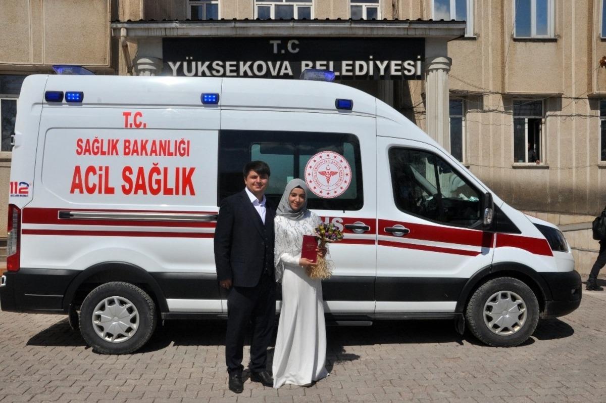 Ordulu sağlık&ccedil;ı Y&uuml;ksekova&rsquo;da nik&acirc;h masasına oturdu