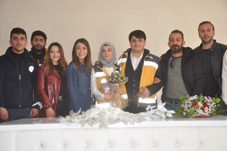 Ordulu sağlıkçı Yüksekova’da nikâh masasına oturdu G4