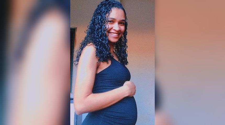 Vahşet: Hamile kadının karnını yarıp bebeğini çaldılar! 