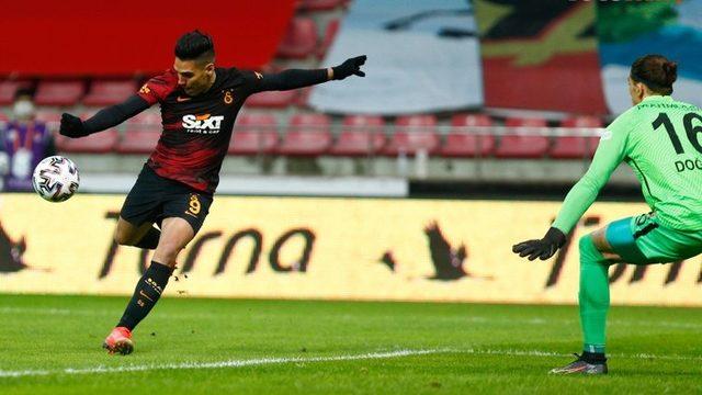 Galatasaray Rizespor maçı saat kaçta ve hangi kanalda? Cim-Bom seri peşinde