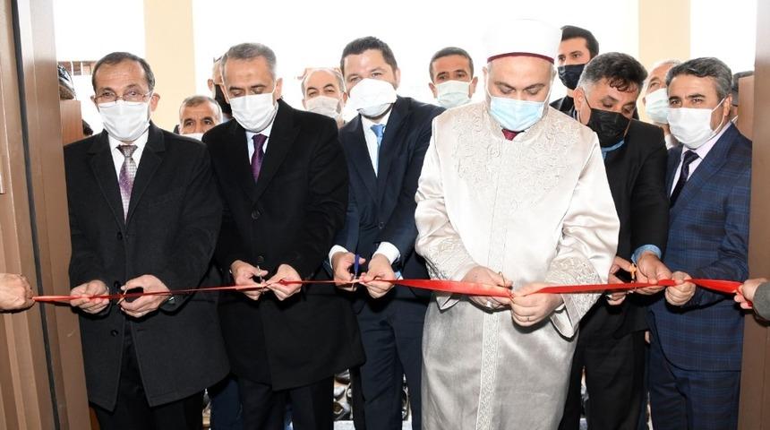 Hacı Bekir Balta Camii dualarla ibadete açıldı