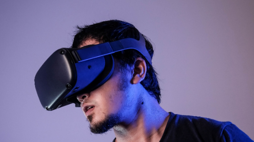 Apple'dan göz izleme sistemine sahip karma gerçeklik başlığı!