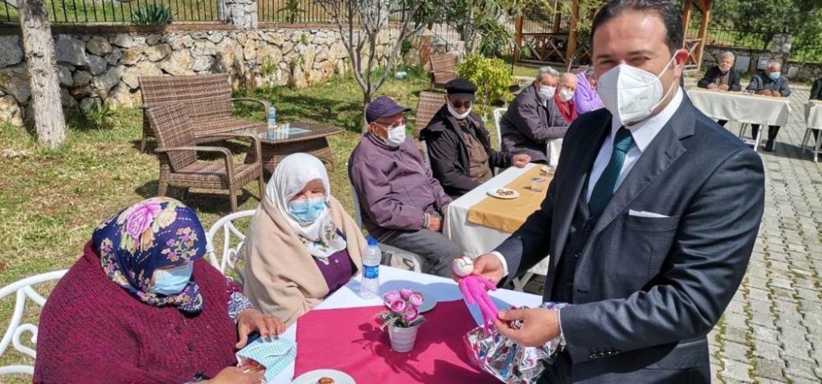 Fethiye&rsquo;de Huzur Evi sakini opera seslendirdi