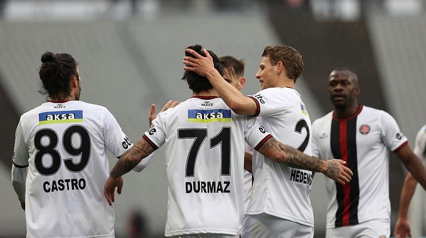 Fatih Karag&uuml;mr&uuml;k, Kayserispor'u 3 golle ge&ccedil;ti