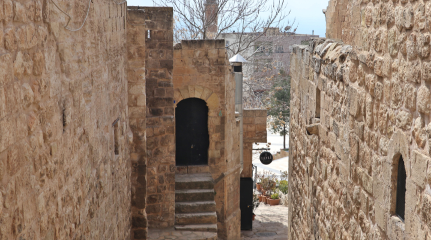 Mardin'i Rus turistler renklendirecek! Vali heyecanlanarak anlattı: ''Burası akına uğrayacak'' 