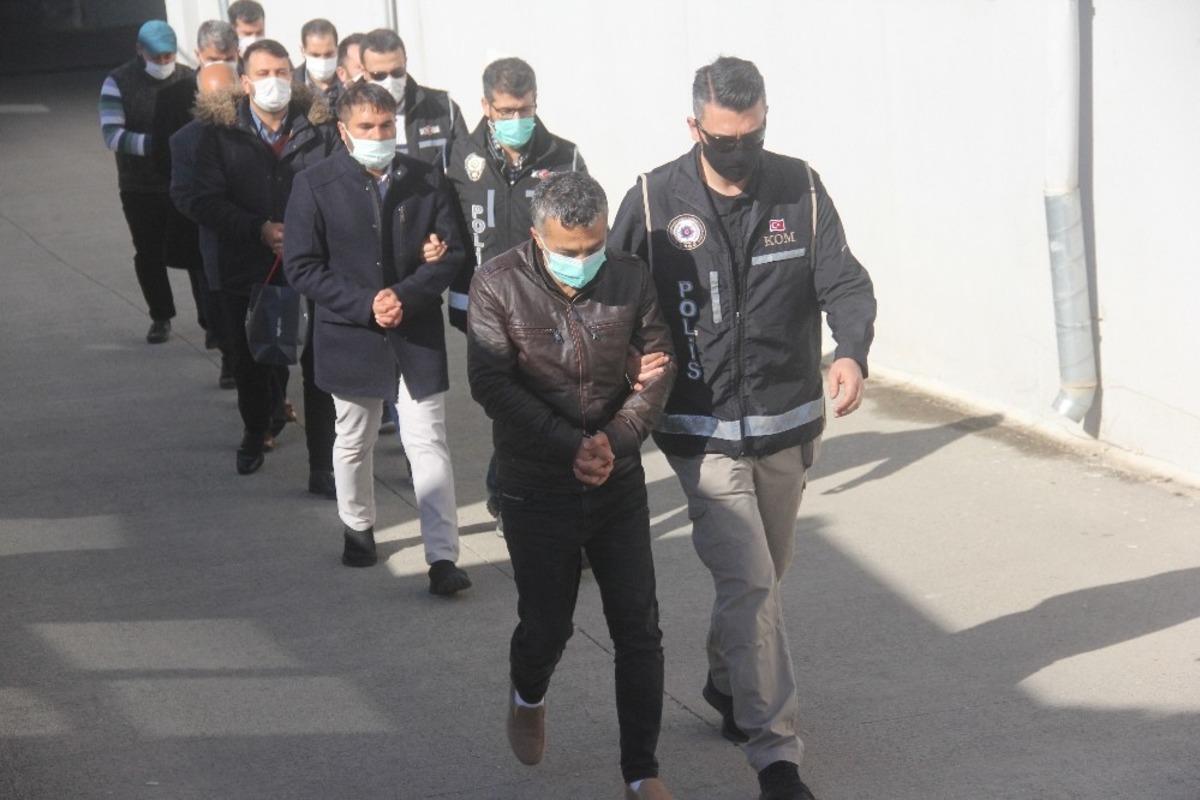 G&ouml;zaltına alınan doktordan &ldquo;onlar benim hastalarım&rdquo; savunması