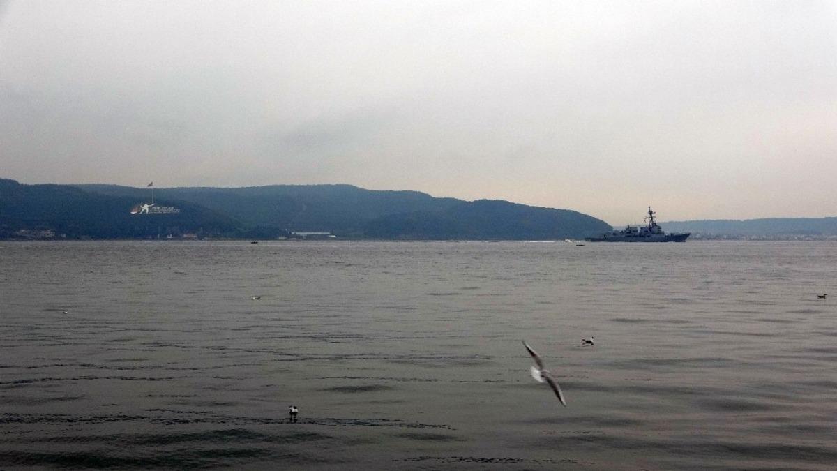ABD savaş gemisi &rsquo;USS Thomas Hudner&rsquo;  &Ccedil;anakkale Boğazı&rsquo;ndan ge&ccedil;ti