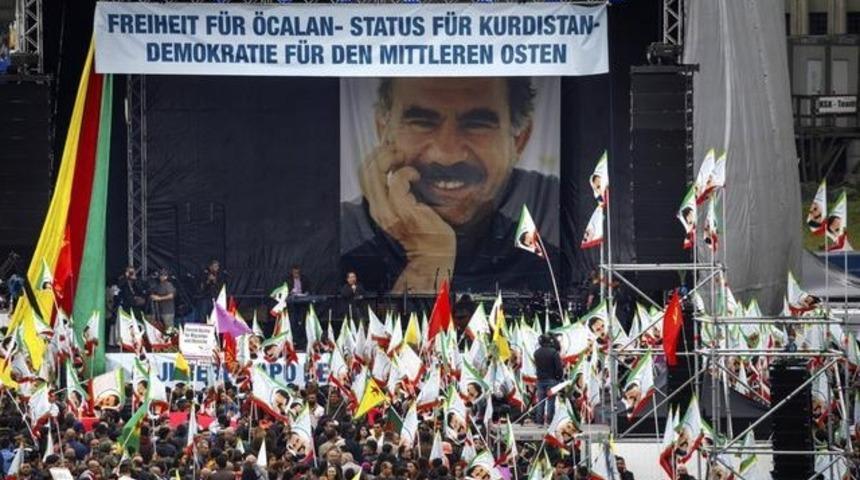 Almanya'dan skandal 'Öcalan' posterinin ardından geri adım