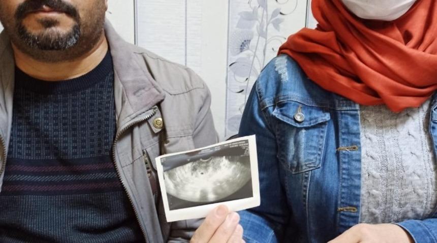 21 yıllık evliliğinin meyvesini sonunda aldı