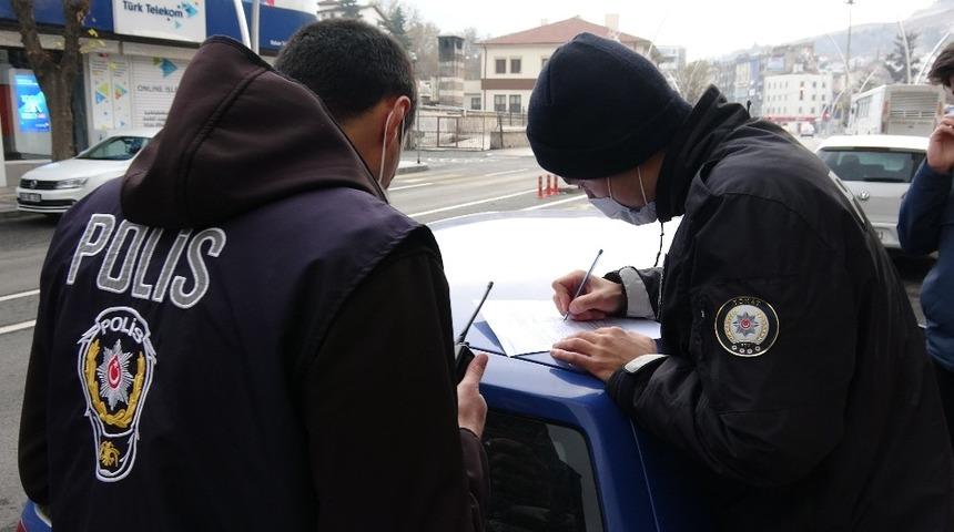 &Ccedil;ok y&uuml;ksek riskli ilde kurallara uymayanlara ceza yağdı