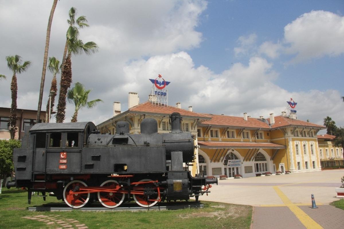 Adana-Mersin arası tren seferleri bug&uuml;n başladı