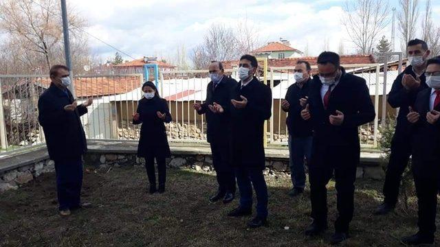 Şehitler için fidan dikimi yapıldı dualar edildi