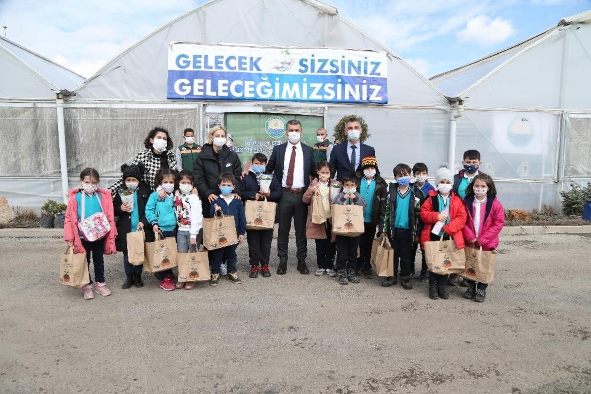 G&ouml;lbaşı&rsquo;nda ata tohumları toprak ile buluştu