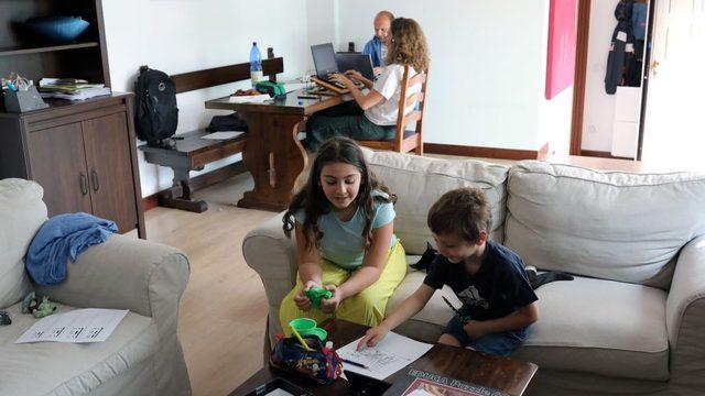 Anne ve babalarda t&uuml;kenmişlik sendromunun  en az olduğu &uuml;lkelerden biri T&uuml;rkiye  2