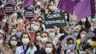 Türkiye'nin İstanbul Sözleşmesi'nden ayrılmasına siyasilerden tepki