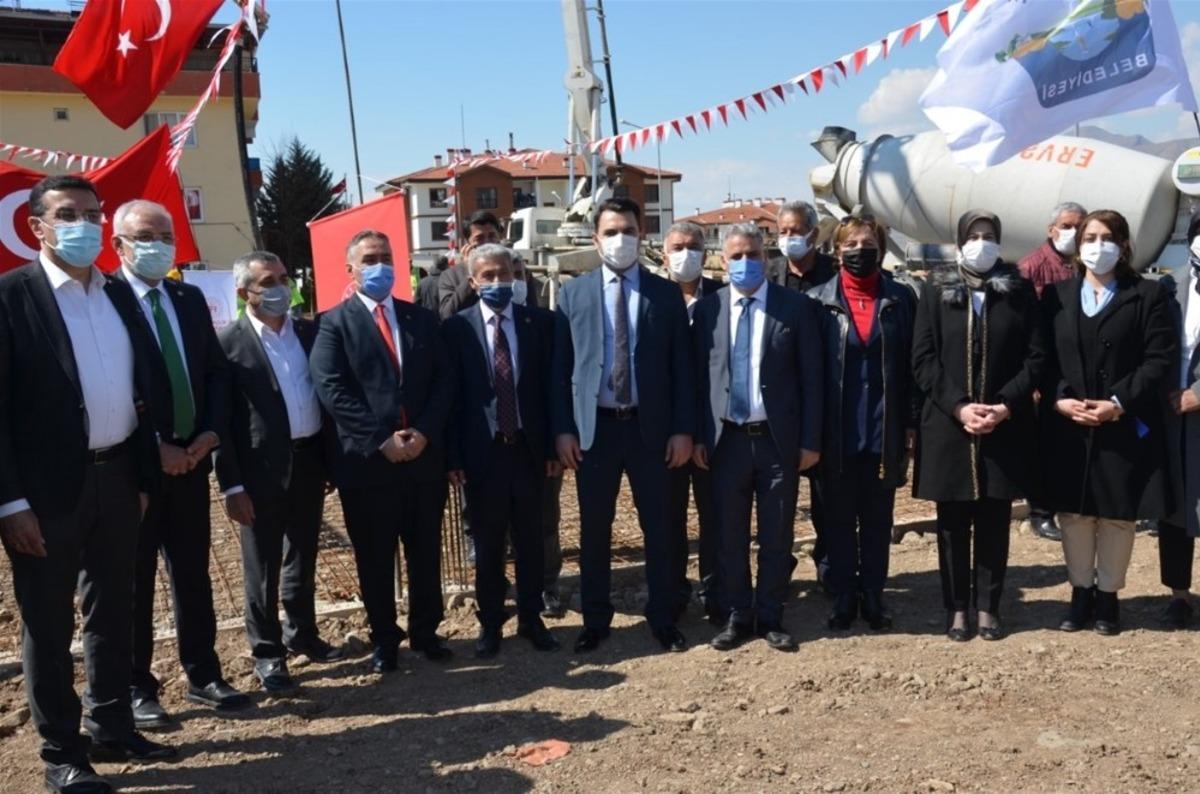 Kale, Gen&ccedil;lik Merkezi&rsquo;ne kavuşuyor