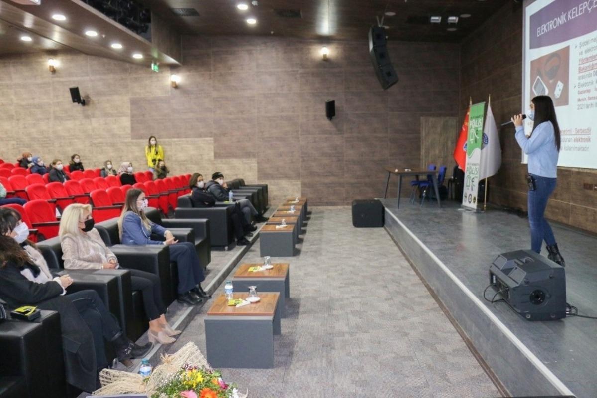 Kars&rsquo;ta polis eşlerine bilgilendirme yapıldı