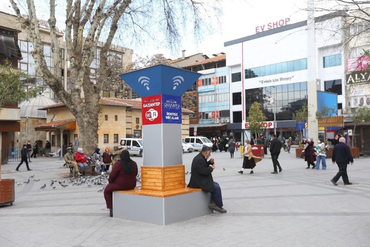 Balıklı Meydanı&rsquo;nda &uuml;cretsiz internet hizmeti başladı