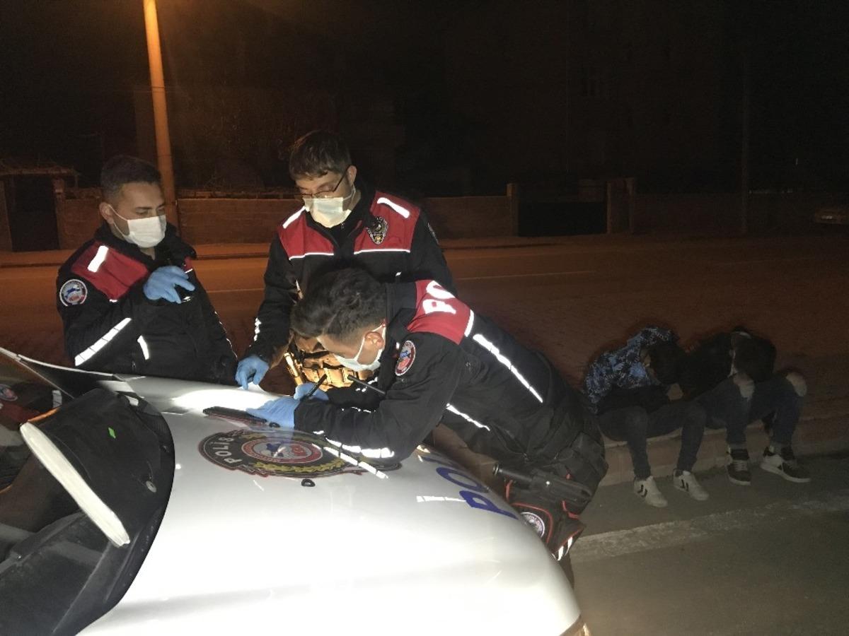 Polisin &uuml;zerine ara&ccedil; s&uuml;r&uuml;p 30 kilometre ka&ccedil;tı, &lsquo;korktuk&rsquo; dedi