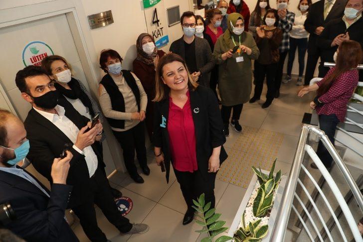 Belediye personelinden Başkan Hürriyet’e doğum günü sürprizi G2